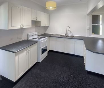 1000A Woy Woy Road, Woy Woy Bay NSW 2256 - House For Rent | Domain - Photo 3