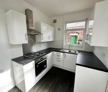 2 bedroom terraced house to rent - Photo 5