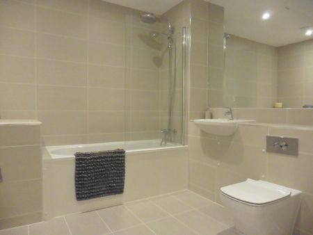 2 bedroom flat to rent - Photo 5