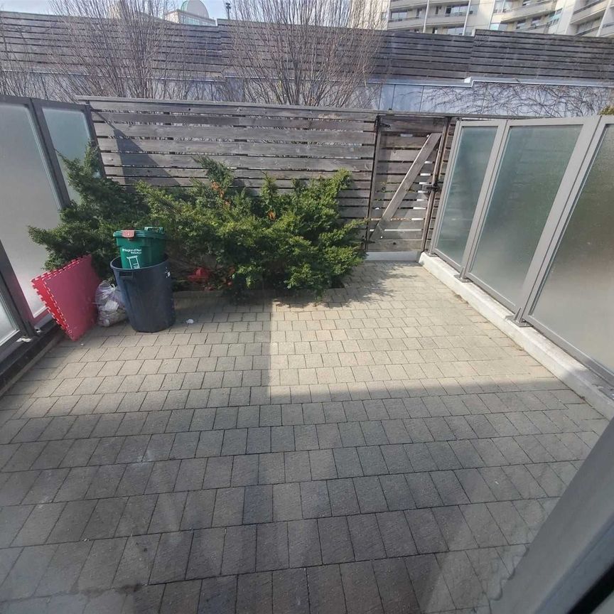 For Lease - 18 Graydon Hall Drive Unit# TH18C, Toronto, Ontario - Photo 1