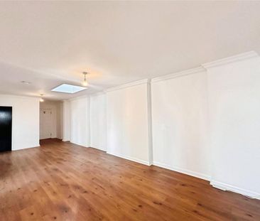 3 bedroom flat to rent - Photo 3