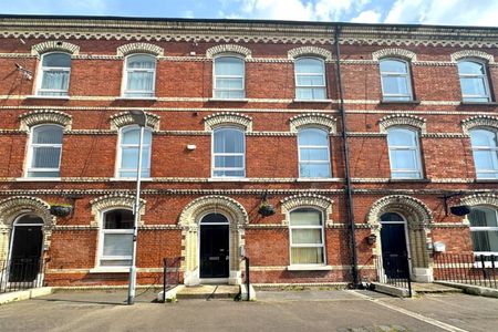 Apartment 1, 11 Kinnaird Terrace, Belfast, BT14 6BN - Photo 3