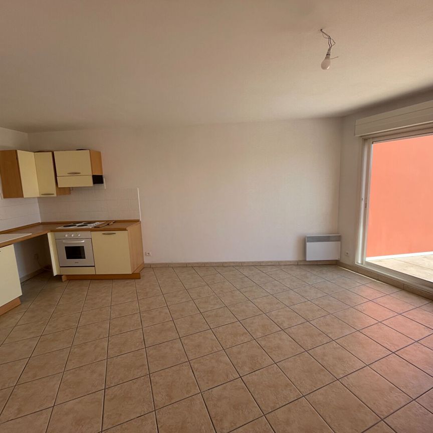 Location Appartement 2 pièces 42m² NIMES 30900 - Photo 1
