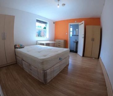 Room in a Shared House, Westdown Road, E15 - Photo 6