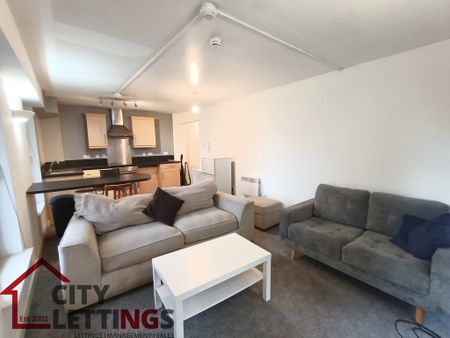 2 Bedroom Ground Floor Flat - Photo 3