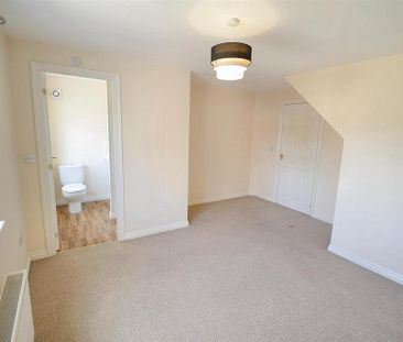 4 bedroom townhouse to rent - Photo 5