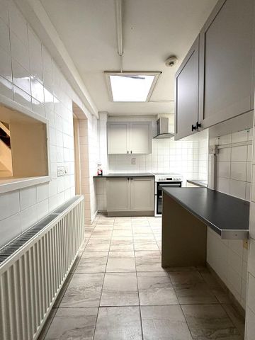 2 bedroom terraced house to rent - Photo 5