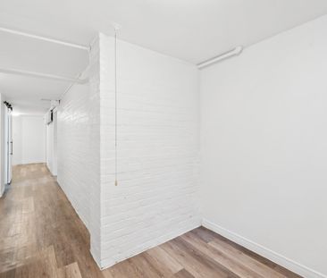 For Lease - 33 St John's Road Unit# Basement, Toronto, Ontario - Photo 6