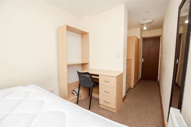 7 bedroom house to rent - Photo 1