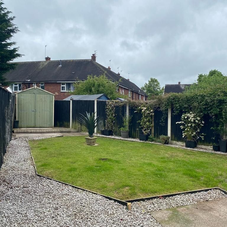 3 bedroom semi-detached house to rent - Photo 1