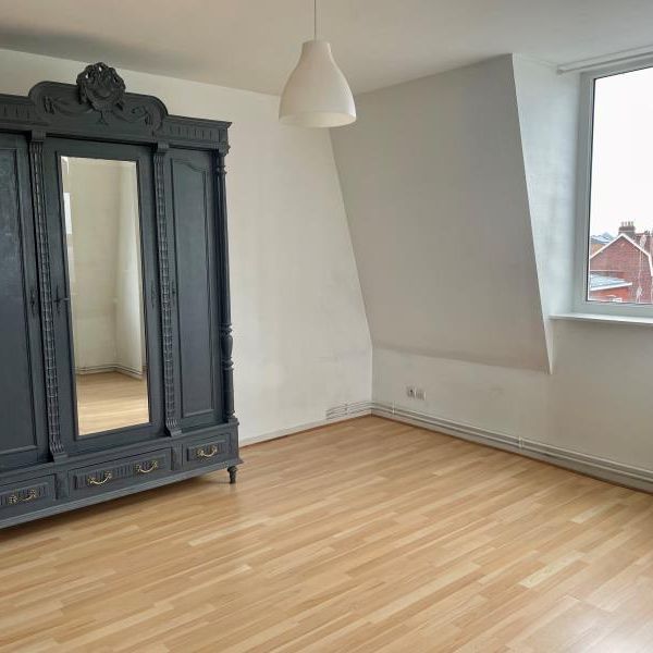Location Appartement 3 pièces 105m² - Photo 1