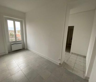 Location Appartement 2 pièces 34m² DECINES CHARPIEU 69150 - Photo 1