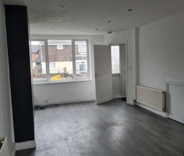 2 bedroom semi-detached house to rent - Photo 1