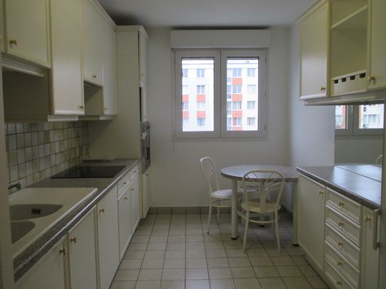 Location Appartement 4 pièces 94m² ORLEANS 45100 - Photo 1