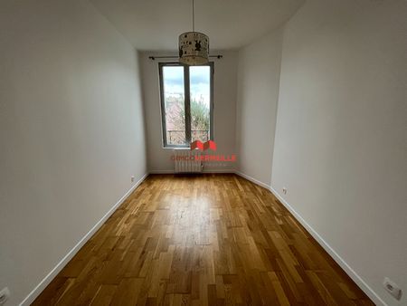 Location Appartement 2 pièces 46m² - Photo 5