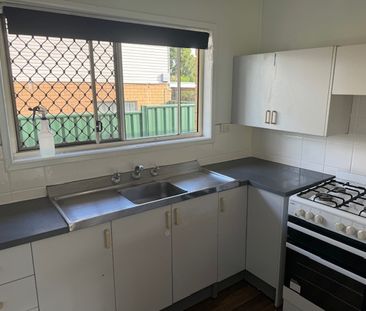 Great Position - month lease - Photo 2