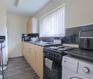 2 bedroom end of terrace house to rent - Photo 1