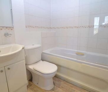 Cromwell Close, Bromley, BR2 - Photo 5