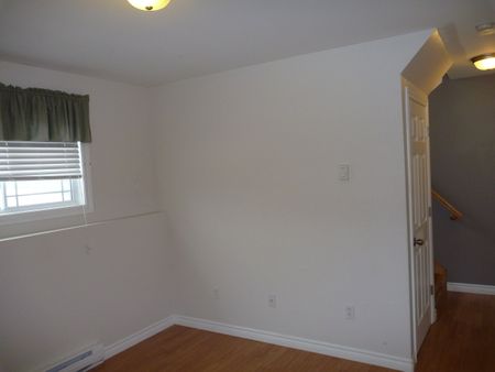 64 Wyatt Boulevard - $1800 P.O.U. - Photo 5