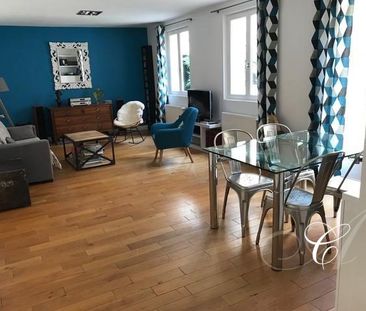 Tout savoir sur cette maison dans le quartier Notre Dame, à Versailles - Photo 1