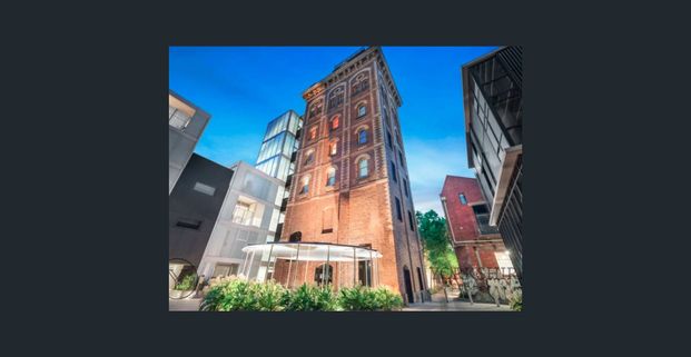 Spectacular 1 Bedroom Apartment - Photo 1