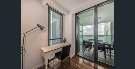 City Life! - Photo 3