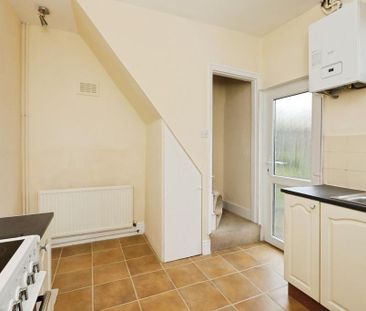 2 bedroom terraced house to rent - Photo 3