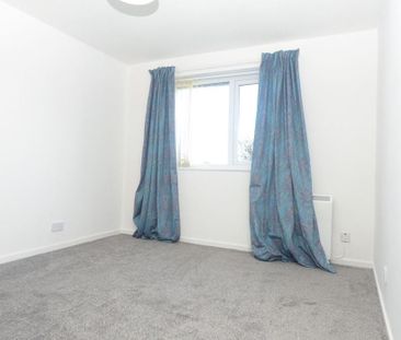 2 bed upper flat to rent in NE24 - Photo 4