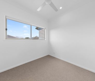 1/15 Olivia Street, Beachmere QLD 4510 - House For Rent | Domain - Photo 4