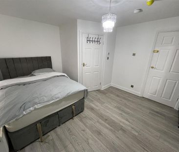 5 bedroom terraced house to rent - Photo 6