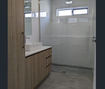 Modern Coastal Living – Just Steps from the Beach - Photo 6