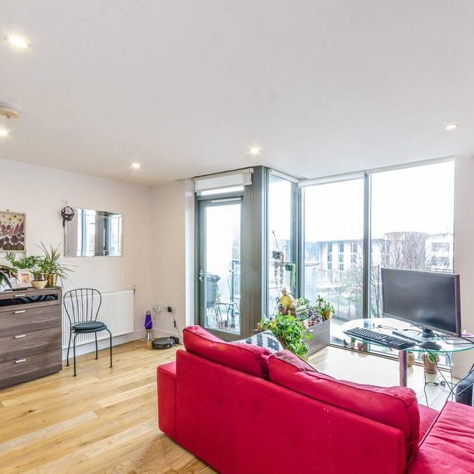 1 bedroom flat to rent - Photo 1