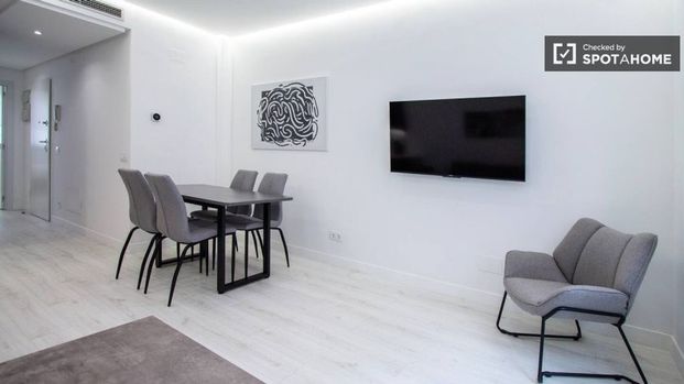 1 room luxury Apartment for rent in Madrid, Spain - Photo 1