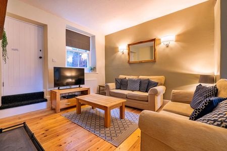 Market Place - Photo 3