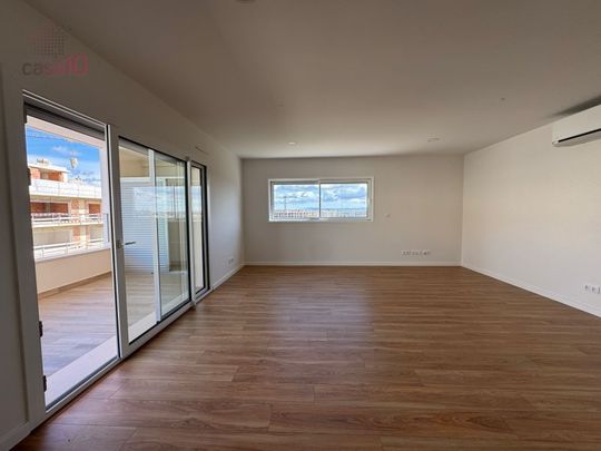 Apartamento T4 em Setúbal - Photo 1