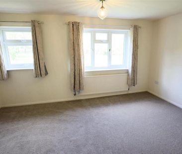 5 bedroom detached house to rent - Photo 5