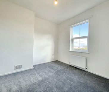 2 bed terrace to rent in SR8 - Photo 5