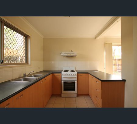 6/2 Tingi Avenue, Tanah Merah, Qld 4128 - Photo 5