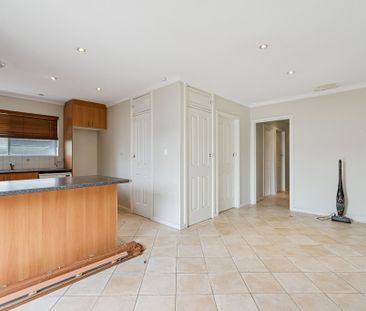 47 Cook Avenue, Hillarys WA 6025 - Photo 4