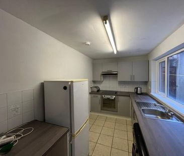 28 McMaster Street, Belfast, BT5 4HP - Photo 6