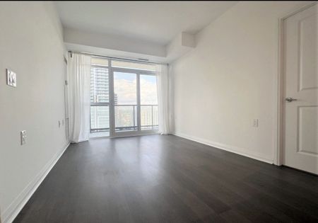 For Lease - 55 Oneida Crescent Unit# 709, Richmond Hill, Ontario - Photo 3