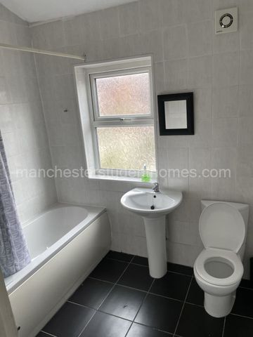 St. Ives Road, Manchester, M14 5NH - Photo 4