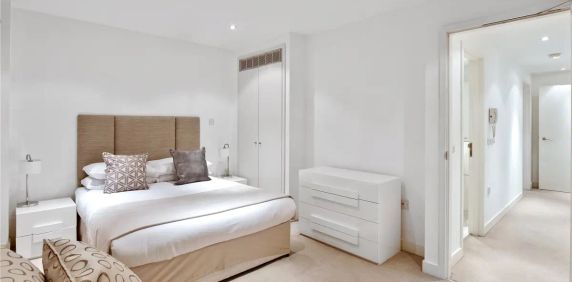 2 bedroom flat in Mayfair - Photo 2