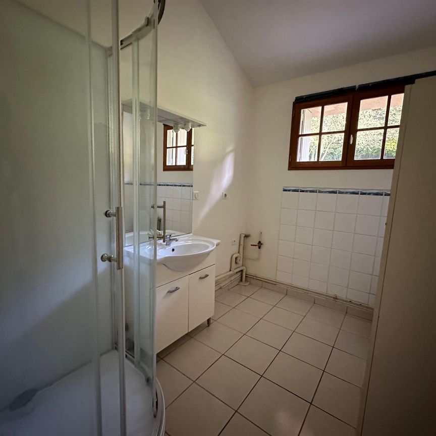 Location Maison 2 pièces 47m² ST PRIEST TAURION 87480 - Photo 1