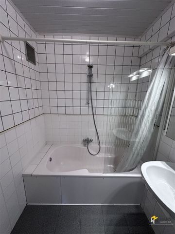 Verzorgd appartement (92 m²) met 2 slaapkamers en terras in Borgerhout. - Photo 3