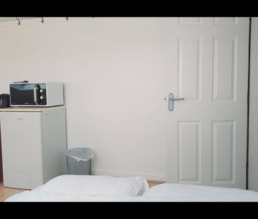 Room in a Shared House, Longfellow Street, L8 - Photo 6