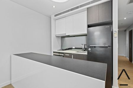 Centrally located in the heart of North Sydney - Photo 4