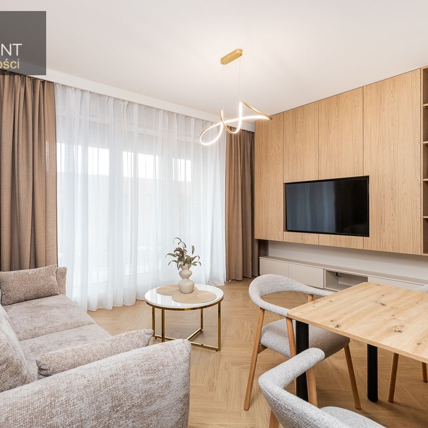Nowocześnie urządzone mieszkanie typu studio 40 m2, WITA, Wesoła, balkon, klimatyzacja - Photo 1