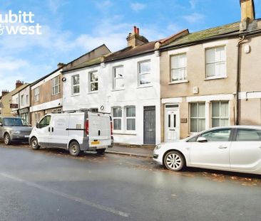 2 bedroom maisonette to rent - Photo 2
