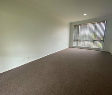 Comfortable Family Home - Photo 3